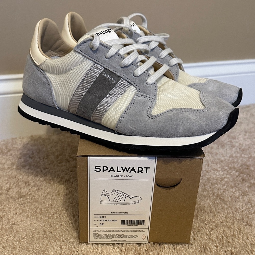 Spalwart Women's Men’s Unisex Gray Grey and Cream Blaster Low Sneakers 39